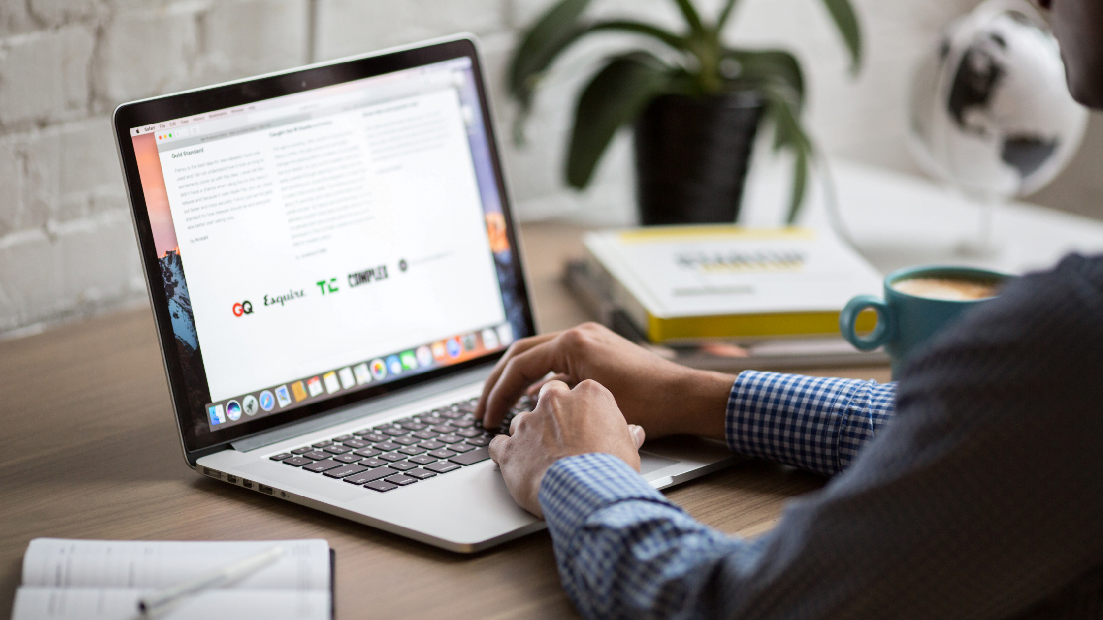 How to use LinkedIn to find a job